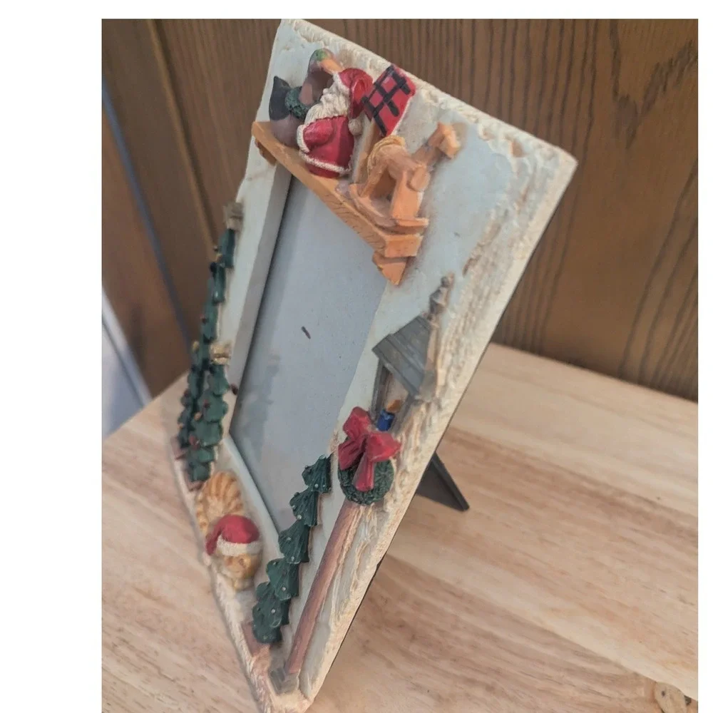 Christmas Holiday Resin Picture Frame Sleeping Cat Santa Trees 3D Tabletop Decor